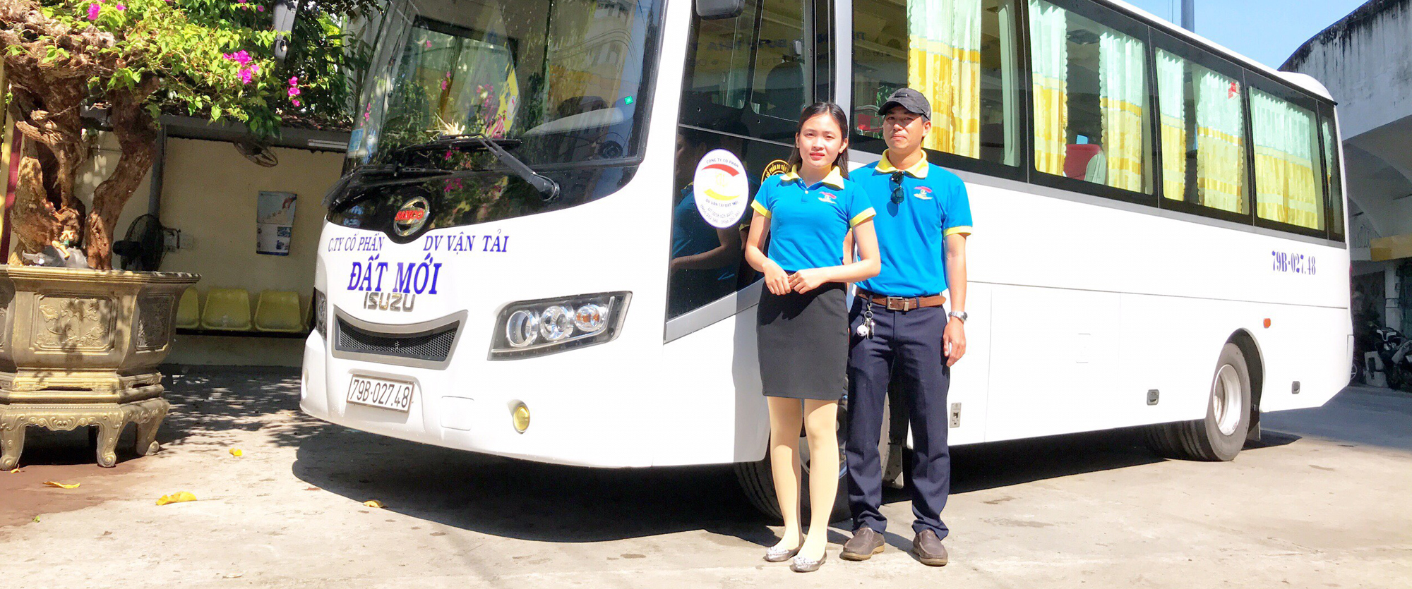 Bus Đất Mới Xe buýt đưa đón sân bay Nha Trang Cam Ranh